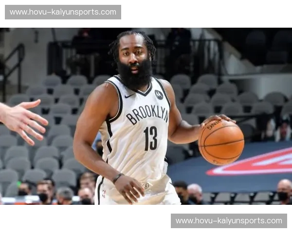 华丽的华尔兹与致命的鹰爪：当欧文的“指尖魔法”碰撞亚特兰大的“高空轰炸”